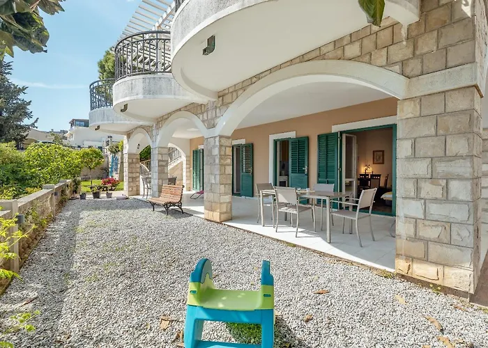 Apartmani Divna
