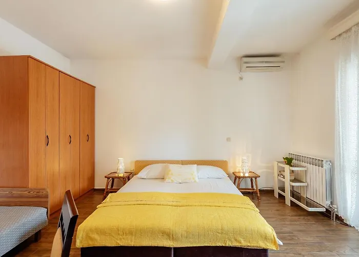 Apartmani Divna